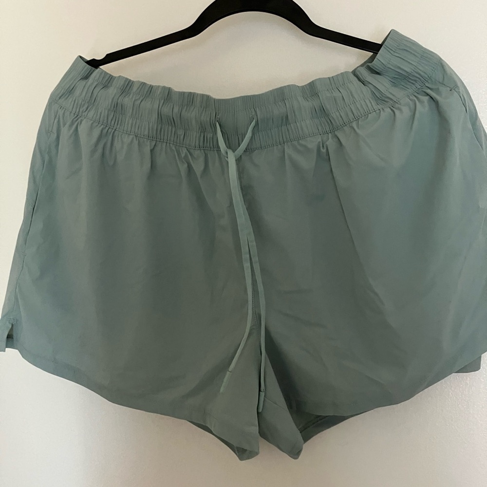 Running shorts